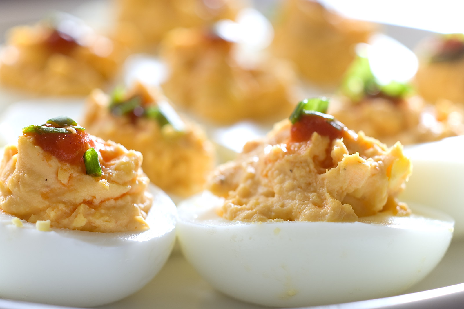 cocinaconBosch una receta para principiantes: Huevos rellenos - Innovación  para tu vida.